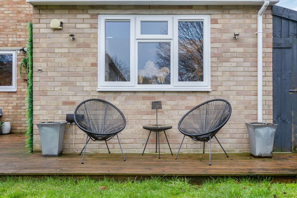 Francomes, Swindon, SN25