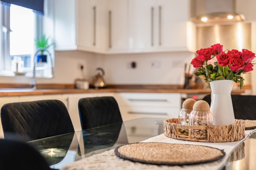 Francomes, Swindon, SN25