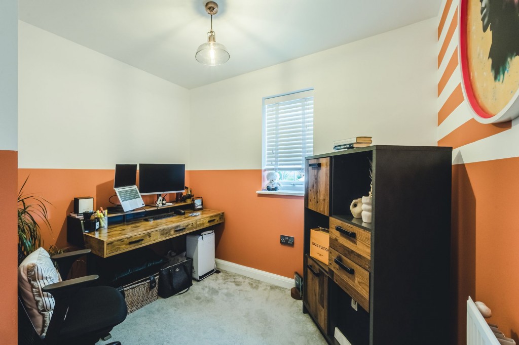 Batsford Crescent, Swindon, SN25