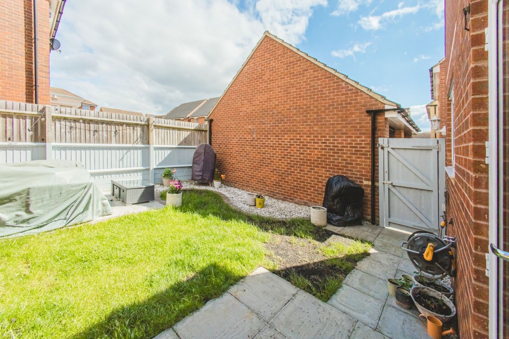 Batsford Crescent, Swindon, SN25