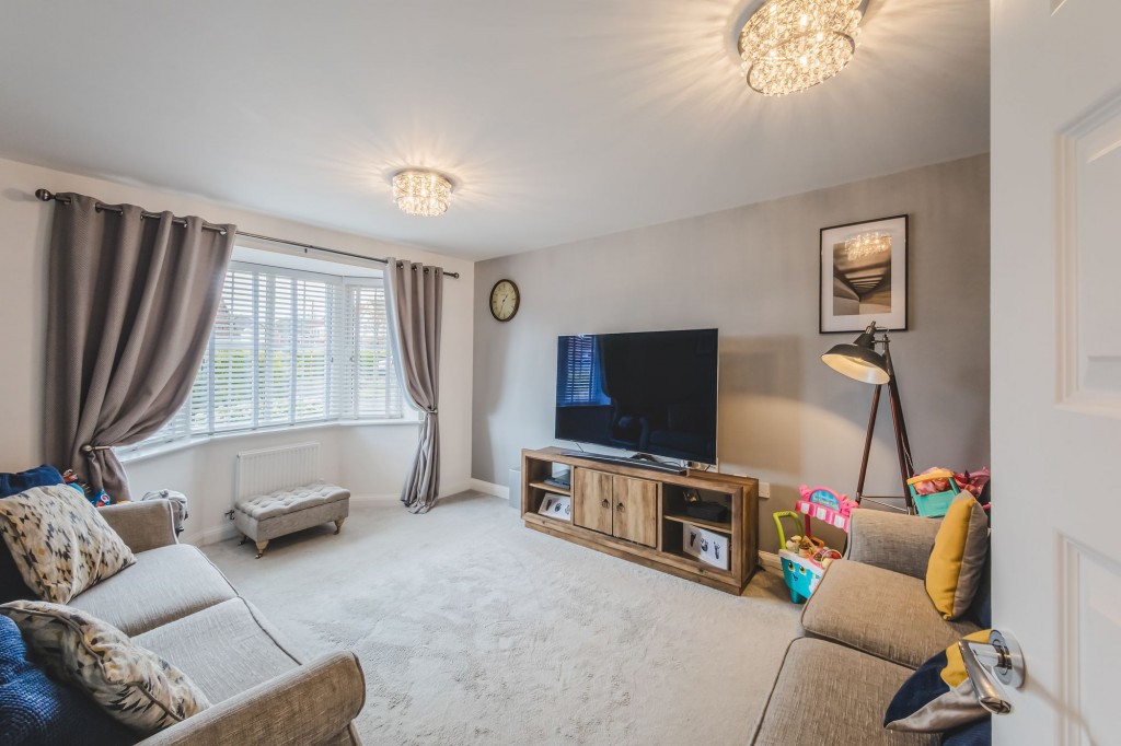 Batsford Crescent, Swindon, SN25