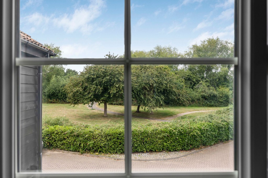 Yarnton Close, Nine Elms, SN5