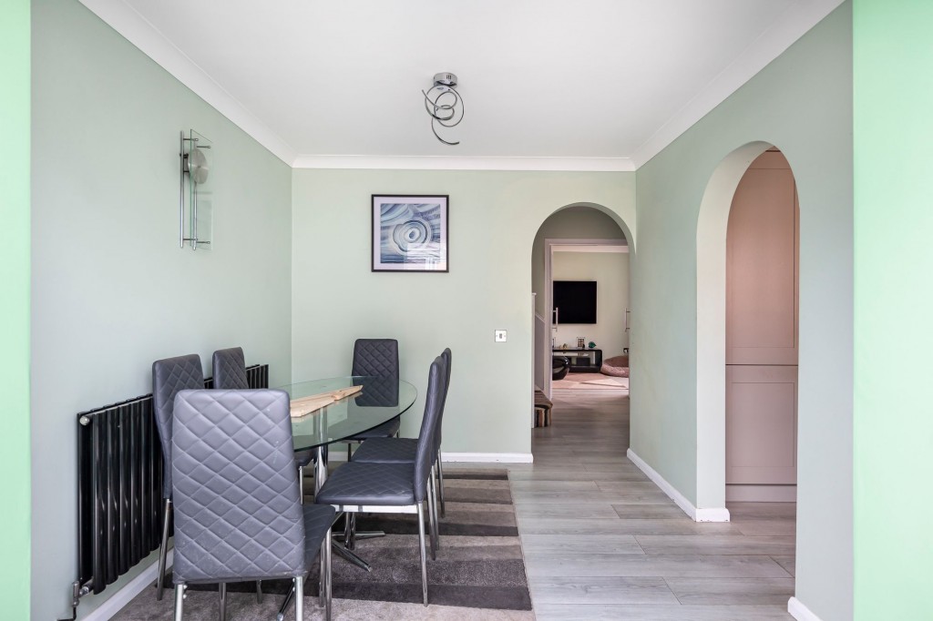 Yarnton Close, Nine Elms, SN5