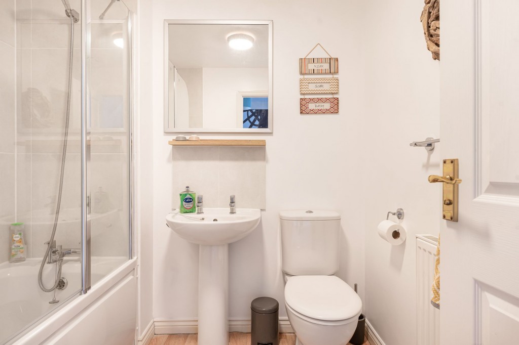 Melstock Road, Swindon, SN25