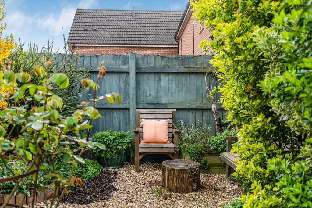 Melstock Road, Swindon, SN25