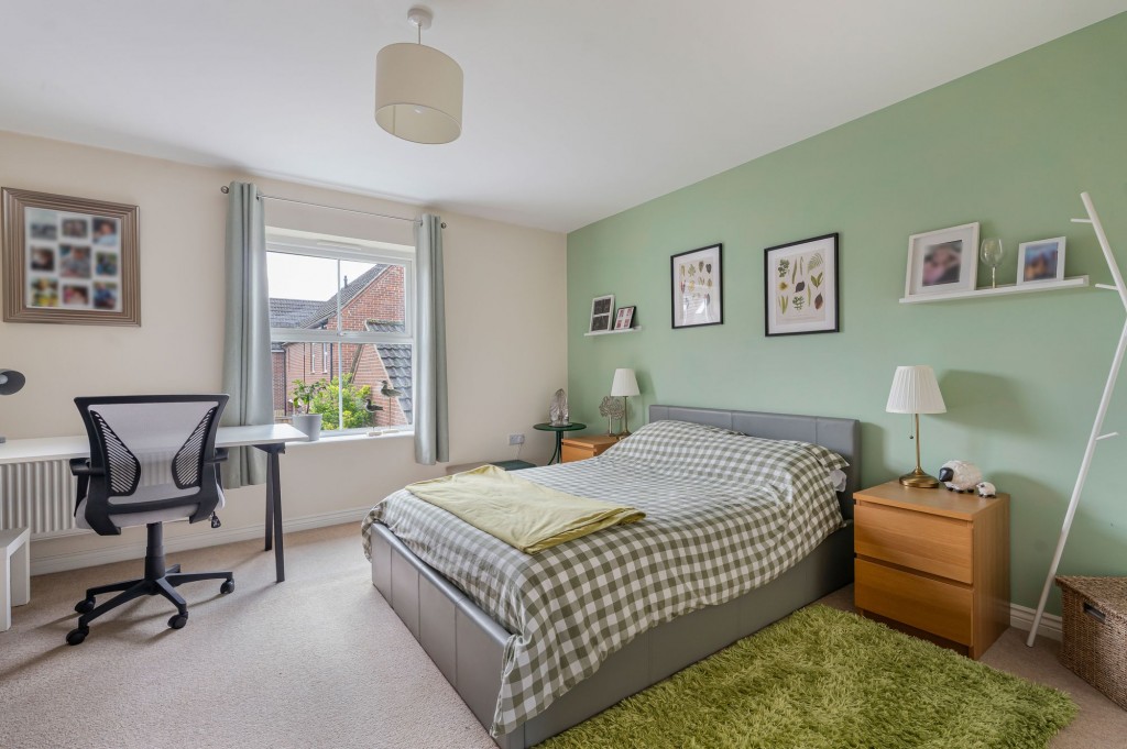 Melstock Road, Swindon, SN25