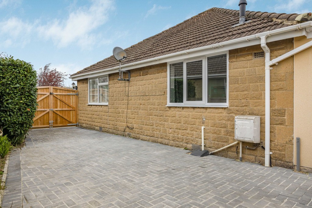 Dunraven Close, Swindon, SN3