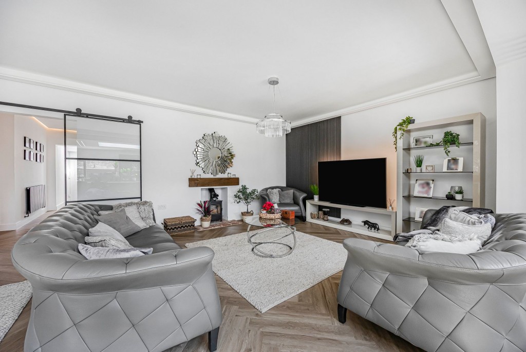 Carisbrook Terrace, Chiseldon, SN4