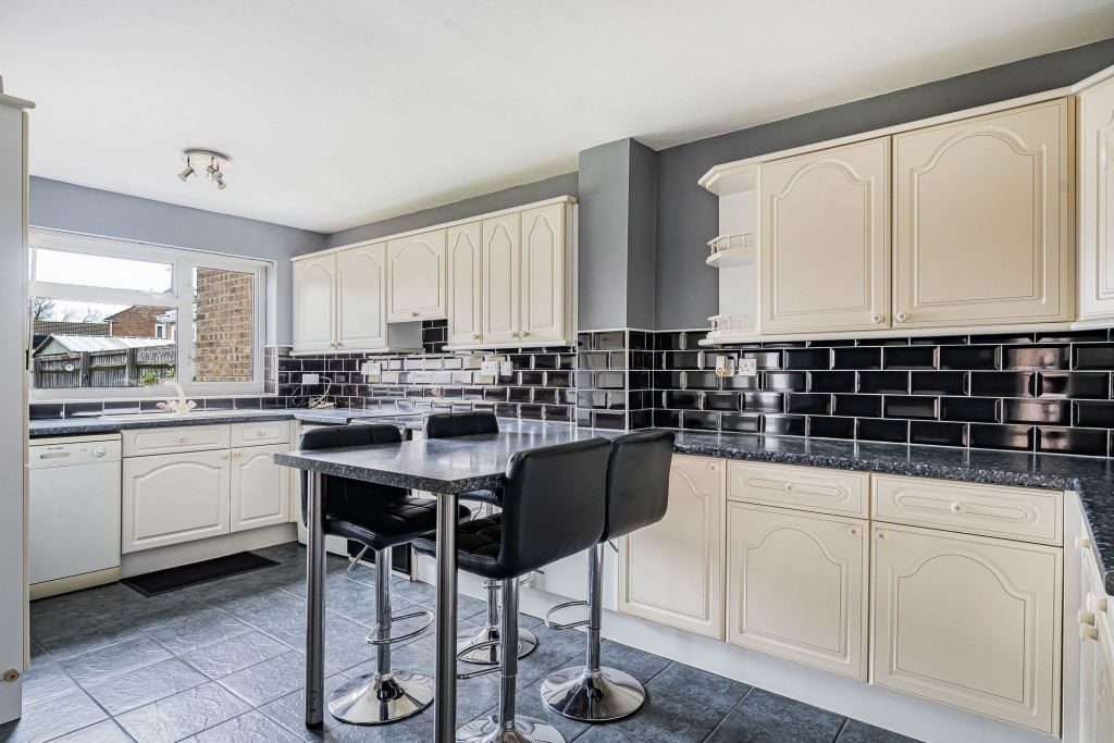 Beddington Court, Swindon, SN3