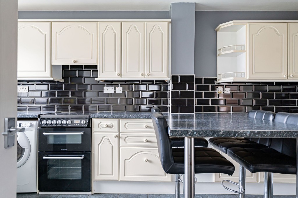 Beddington Court, Swindon, SN3