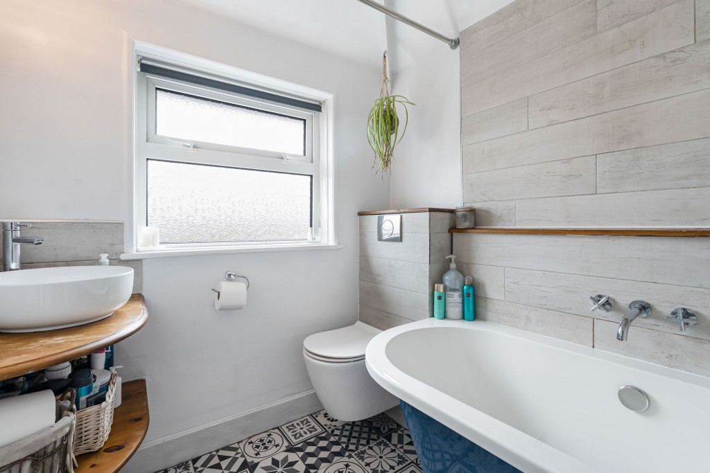 Cumberland Road, Swindon, SN3