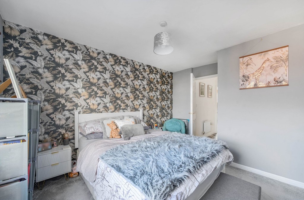 Pioneer Road, Swindon, SN25