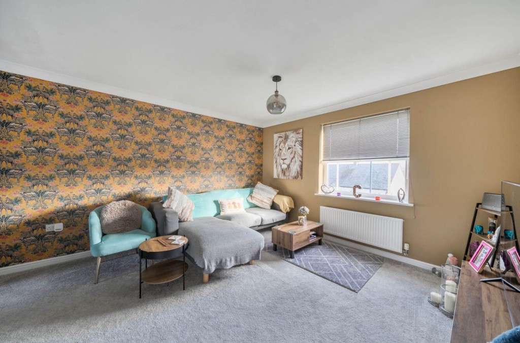 Pioneer Road, Swindon, SN25