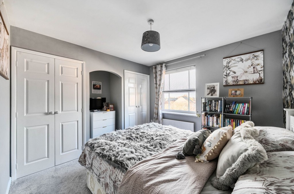 Pioneer Road, Swindon, SN25