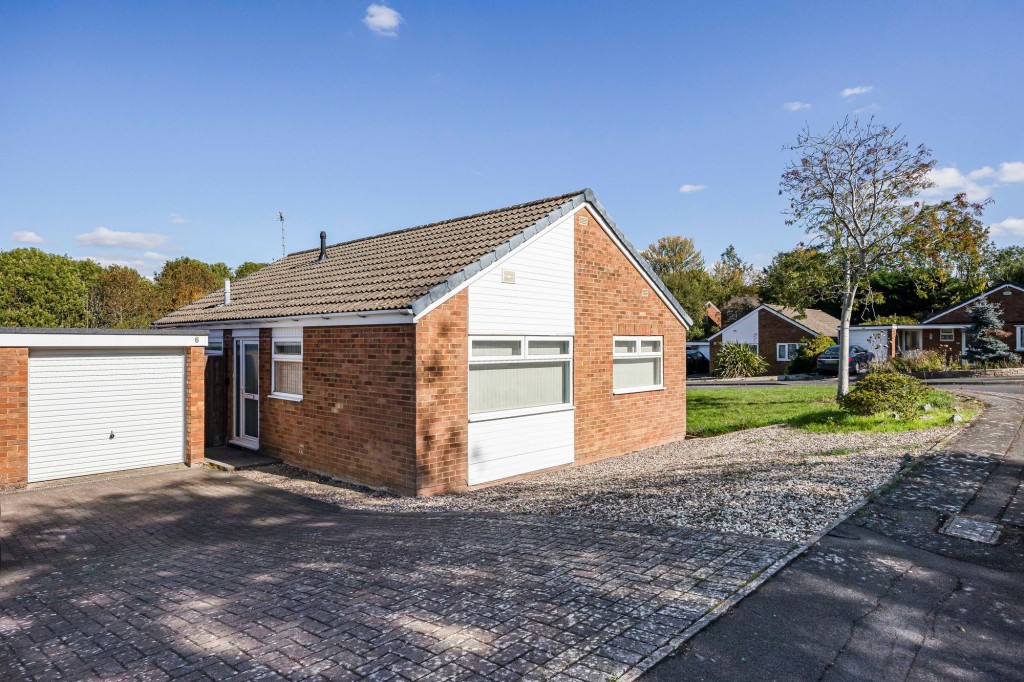 Queenborough, Toothill, SN5