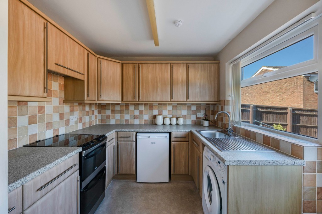 Queenborough, Toothill, SN5