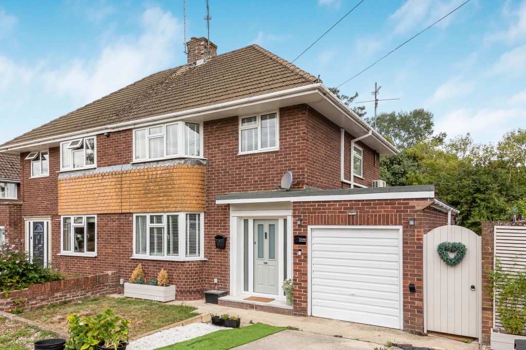 Tenzing Gardens, Swindon, SN25