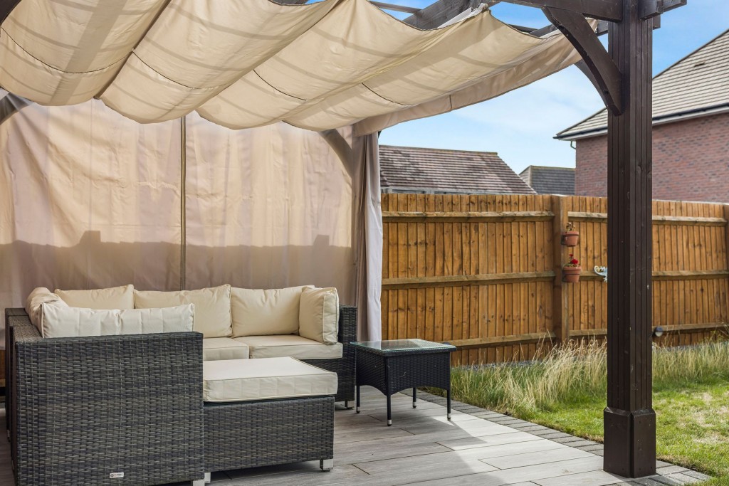 Jade Close, Swindon, SN25