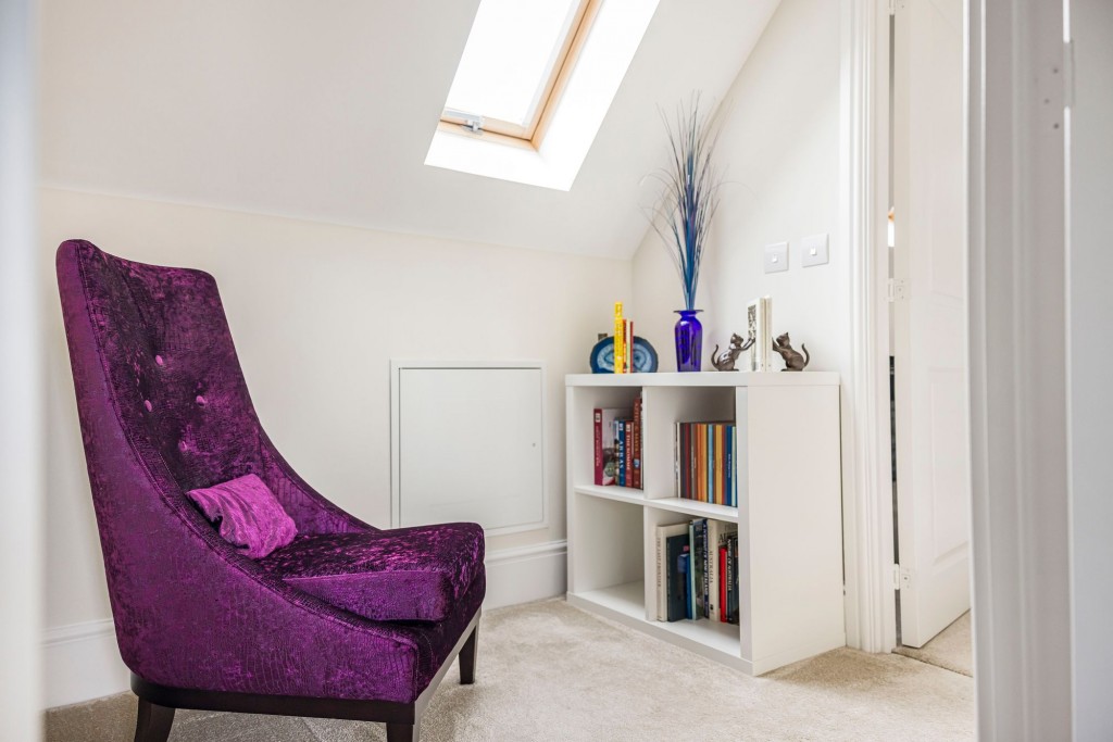 Jade Close, Swindon, SN25