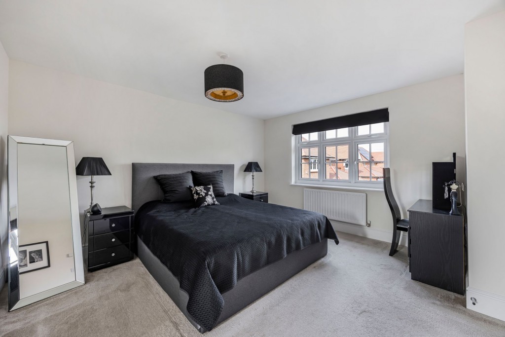 Jade Close, Swindon, SN25