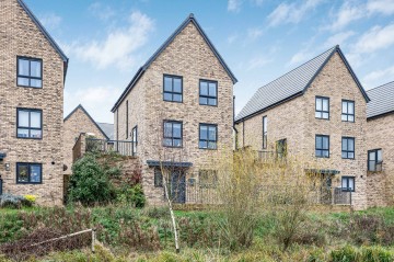 Chaddington Strand, Swindon, SN1