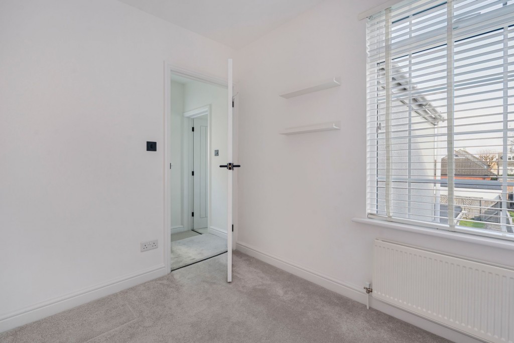 Church Walk South, Swindon, SN2