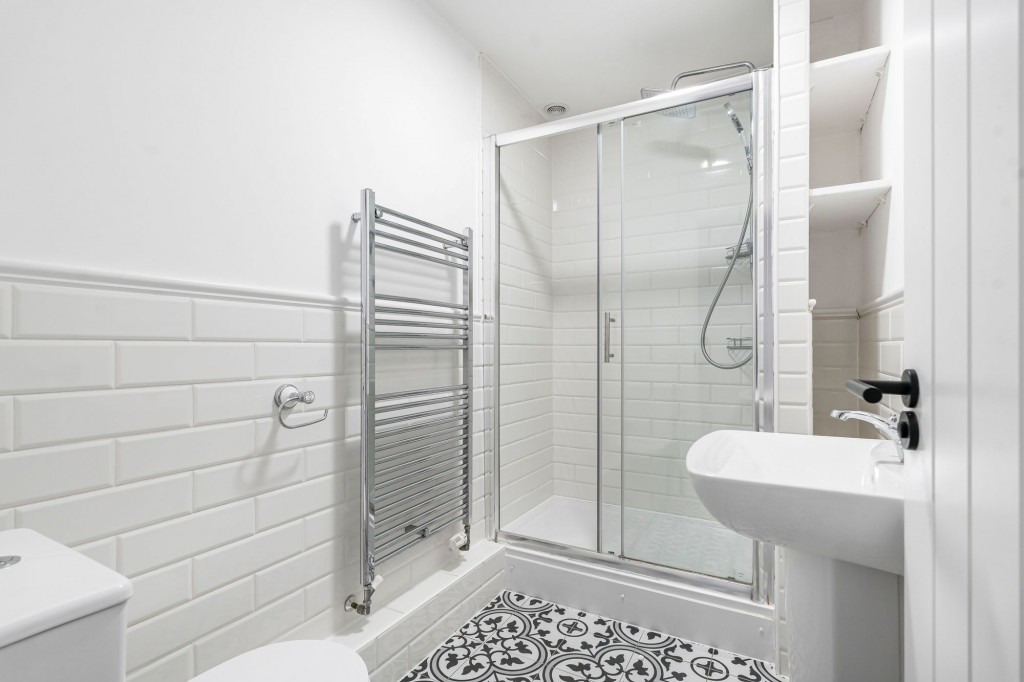 Church Walk South, Swindon, SN2