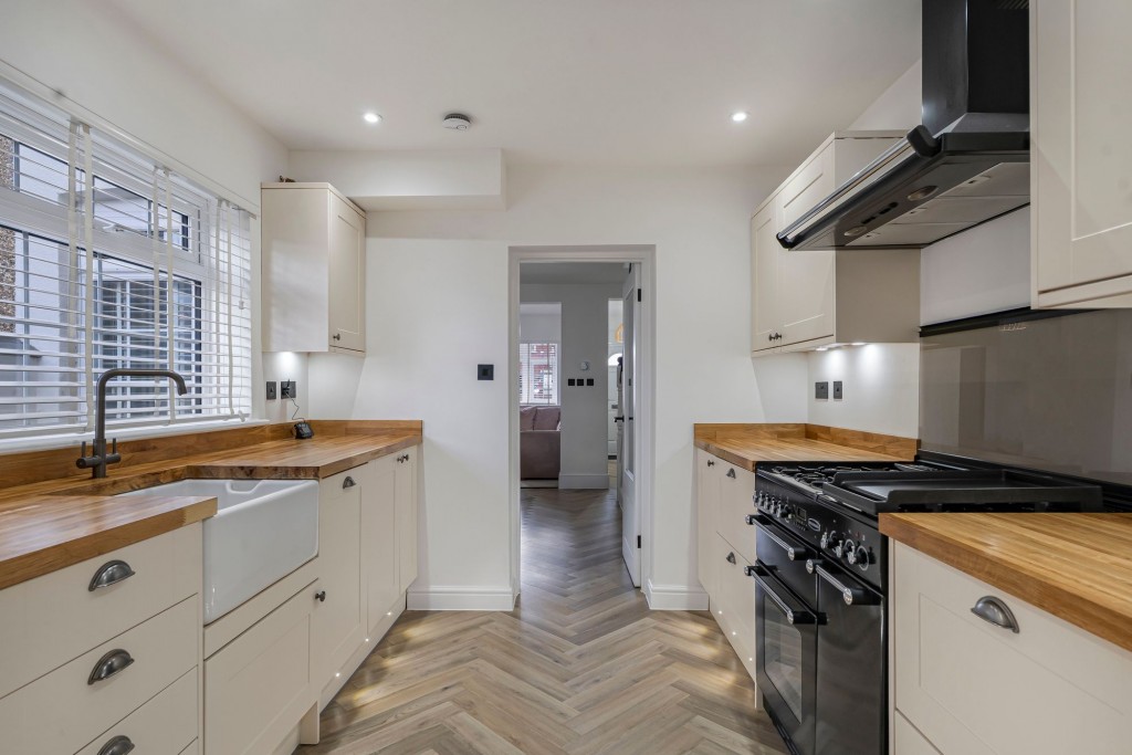 Church Walk South, Swindon, SN2