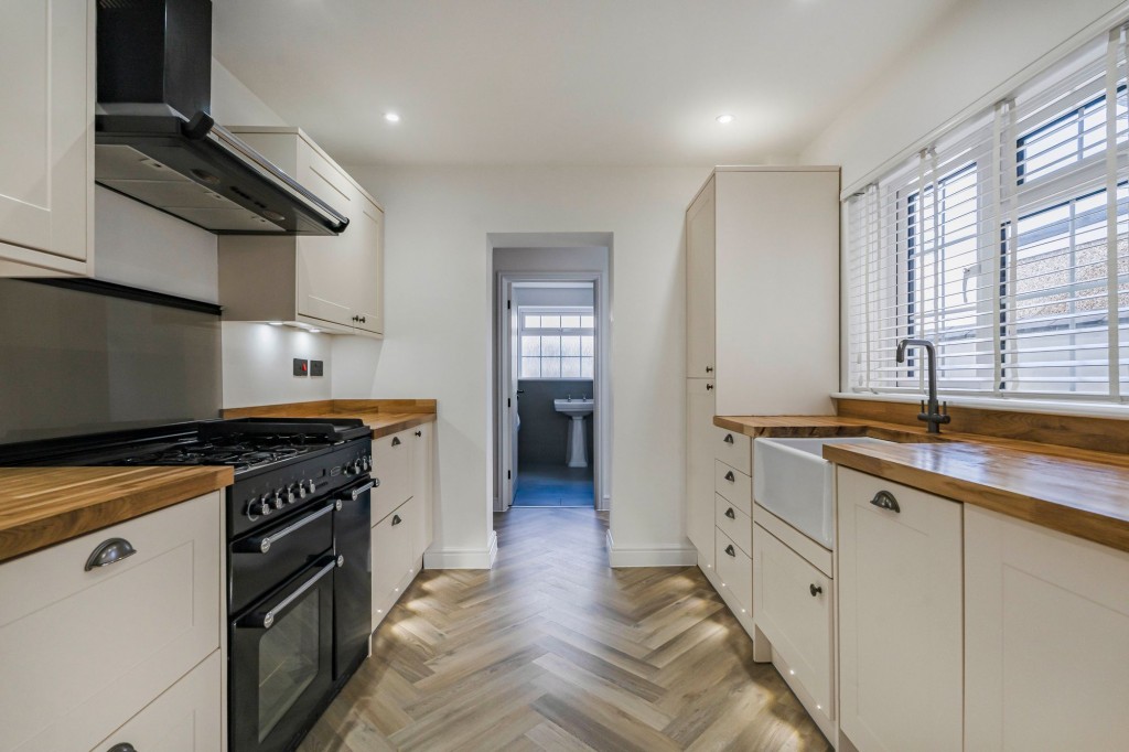 Church Walk South, Swindon, SN2