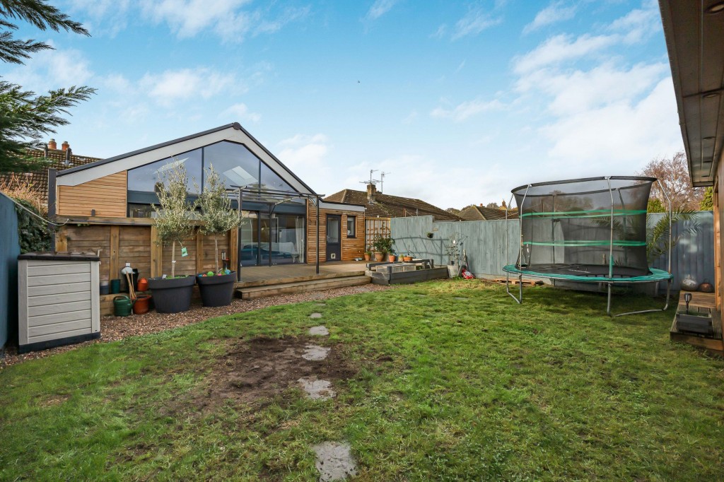 Highclere Avenue, Swindon, SN3