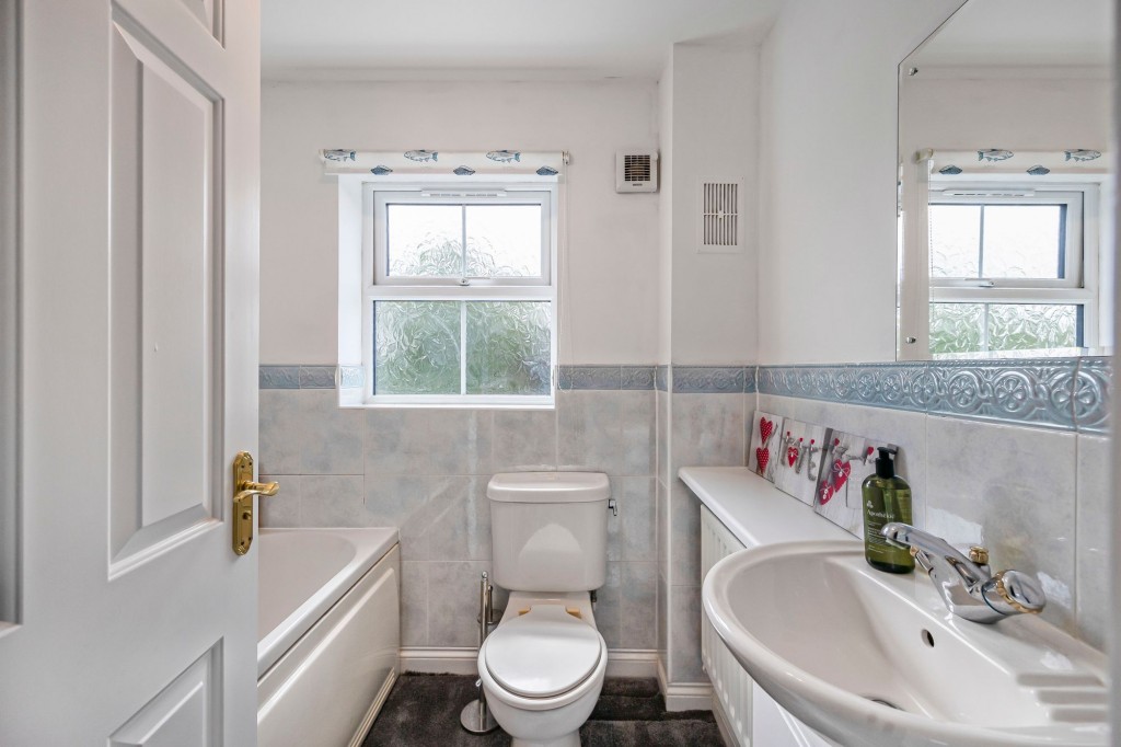 Haywain Close, Swindon, SN25