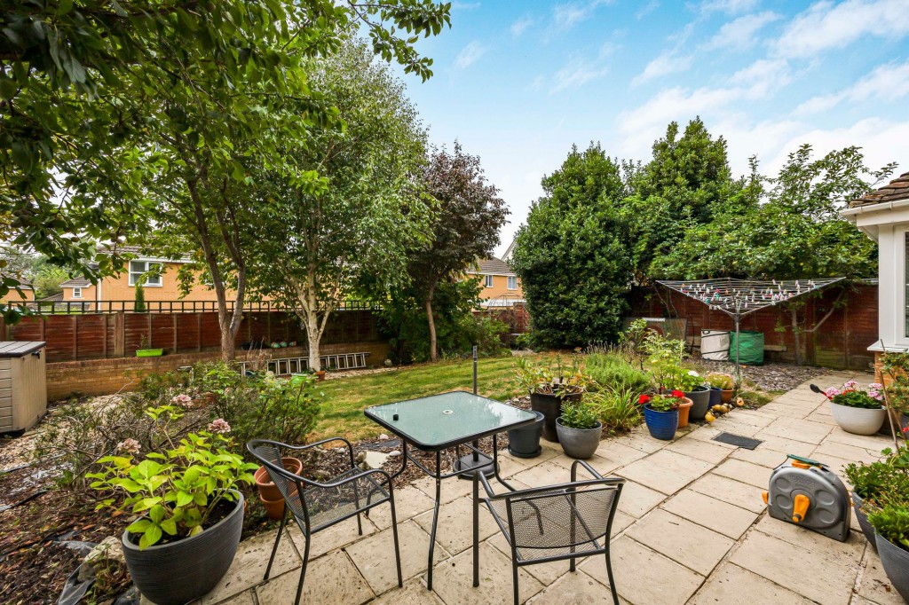 Haywain Close, Swindon, SN25