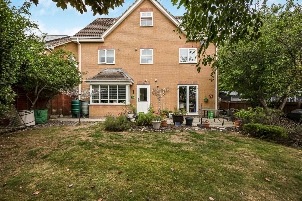 Haywain Close, Swindon, SN25