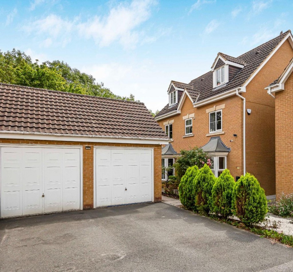 Haywain Close, Swindon, SN25