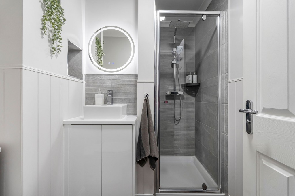 The Thatchers, Swindon, SN25