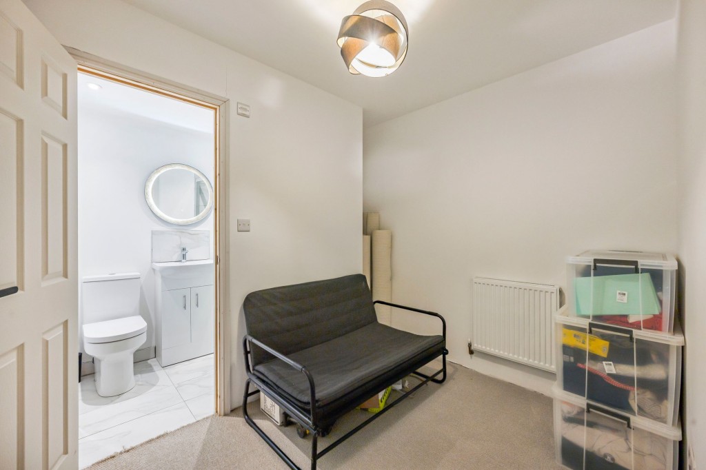 Taylor Crescent, Swindon, SN3