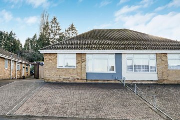 The Broadway, Swindon, SN25