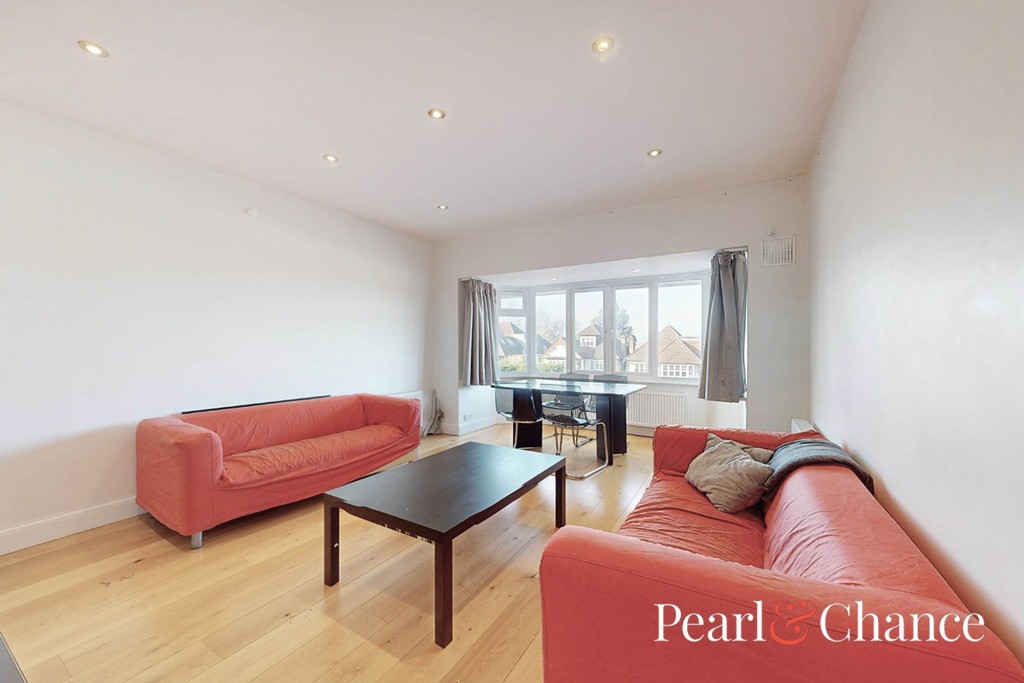 Finchley Road, Golders Green, NW11