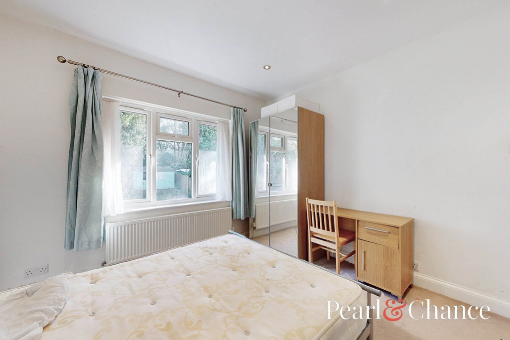 Finchley Road, Golders Green, NW11