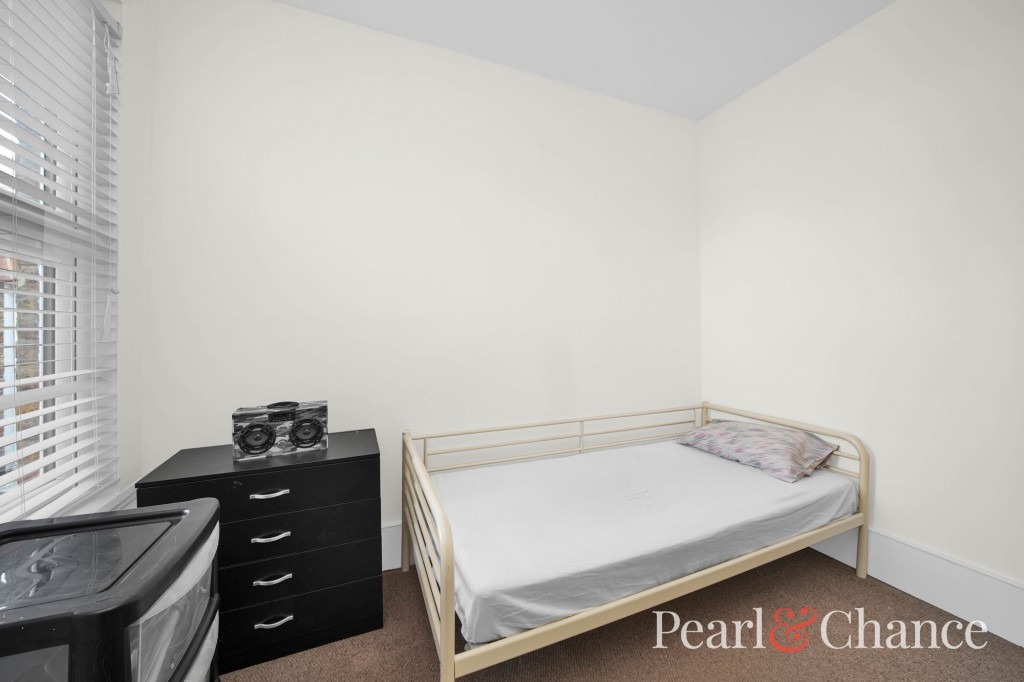 Holly Road, Enfield, EN3