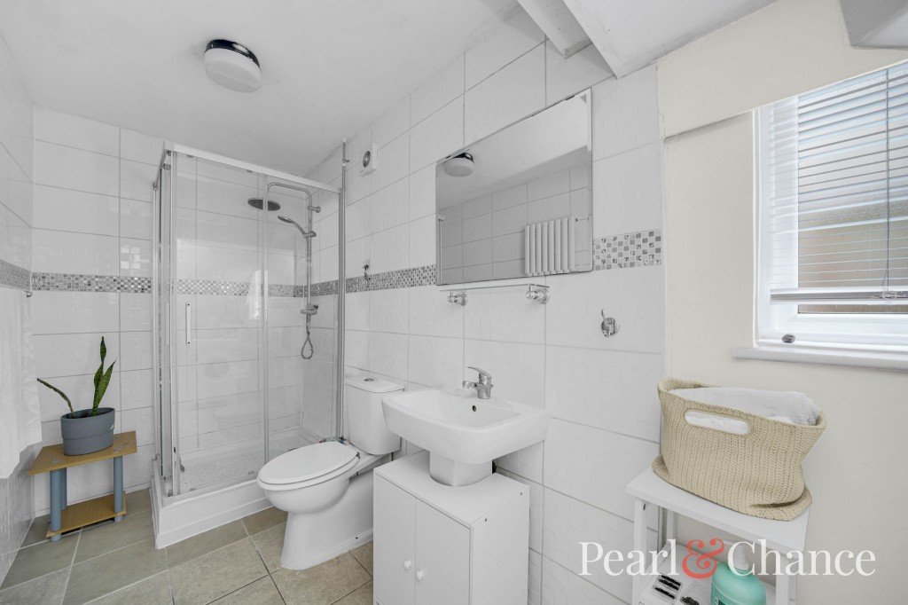 Holly Road, Enfield, EN3