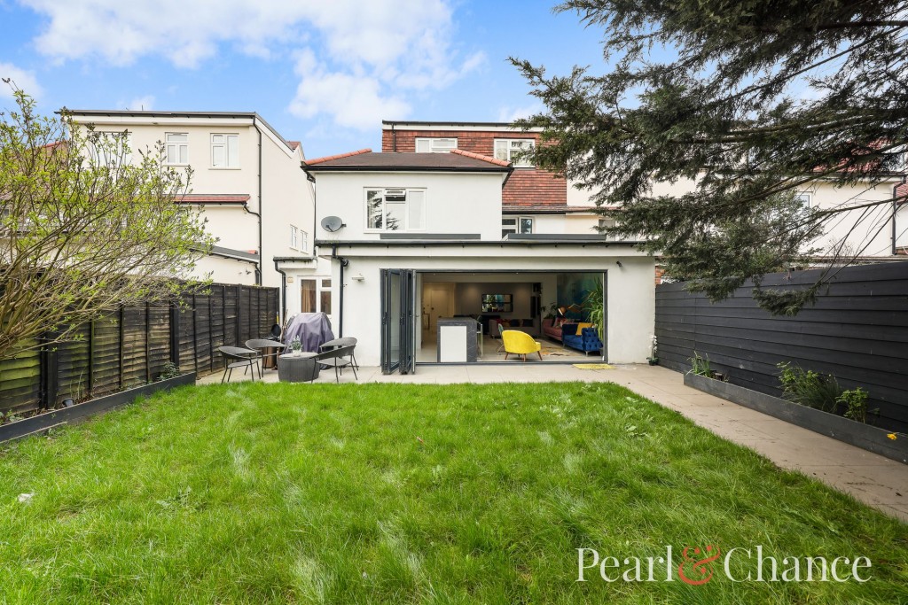 The Vale, London, NW11