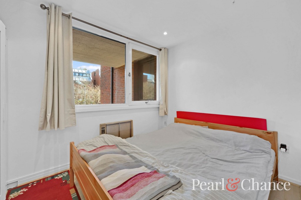 Britten Close, London, NW11