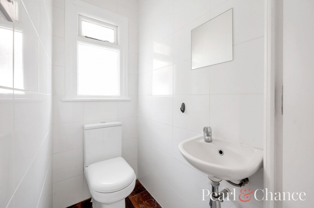 The Vale, London, NW11