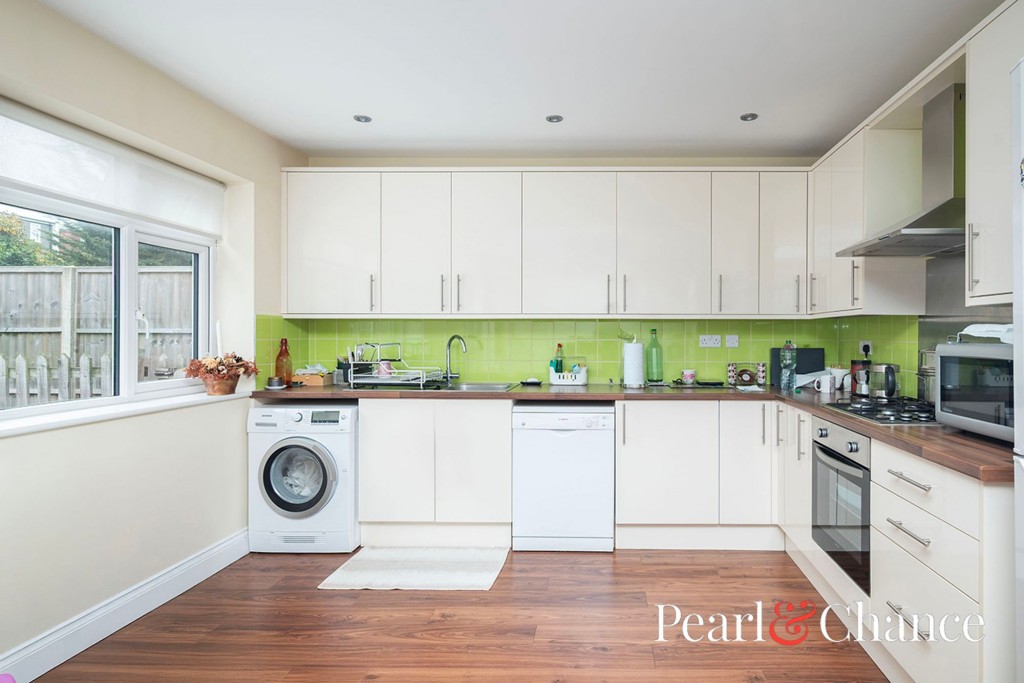 Montpelier Rise, London, NW11