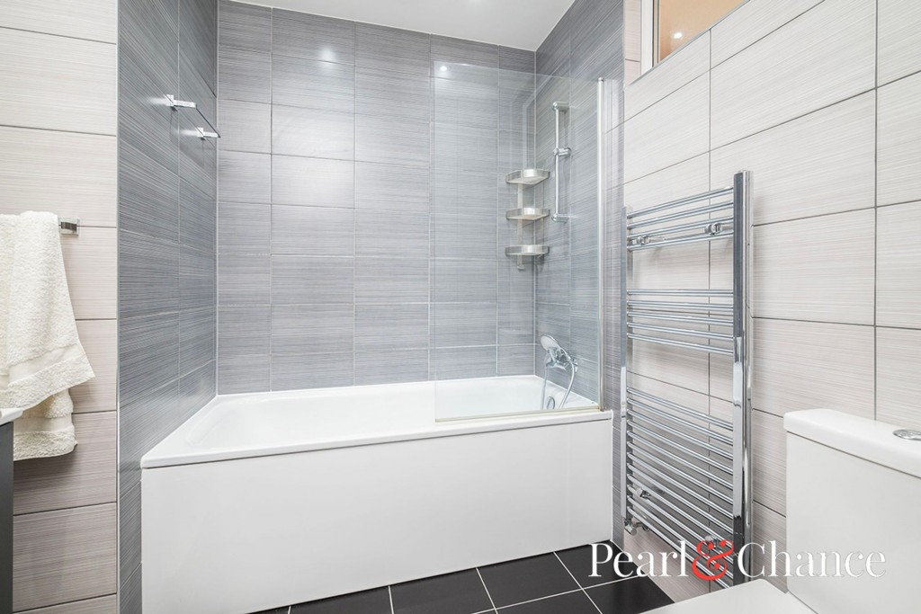 Montpelier Rise, London, NW11