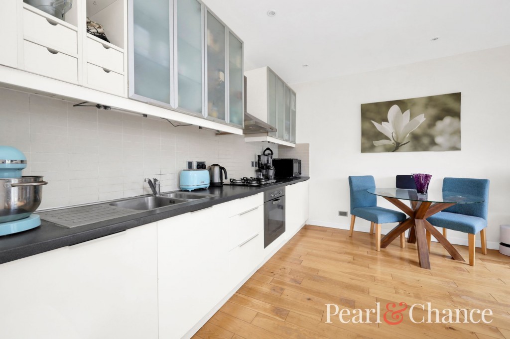 Hamilton Road, London, NW11