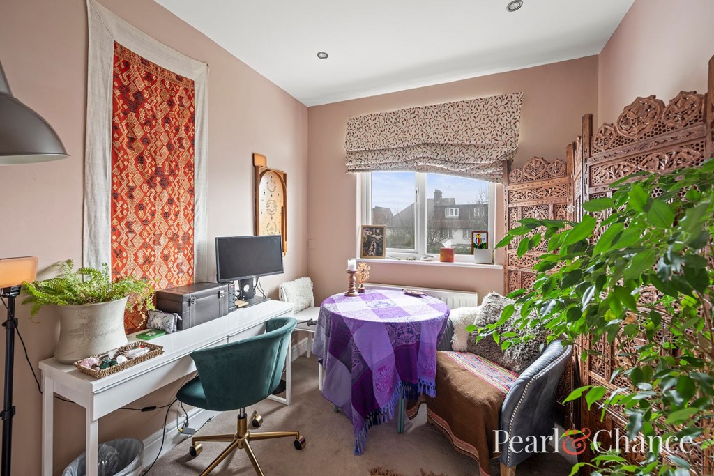 Golders Gardens, London, NW11