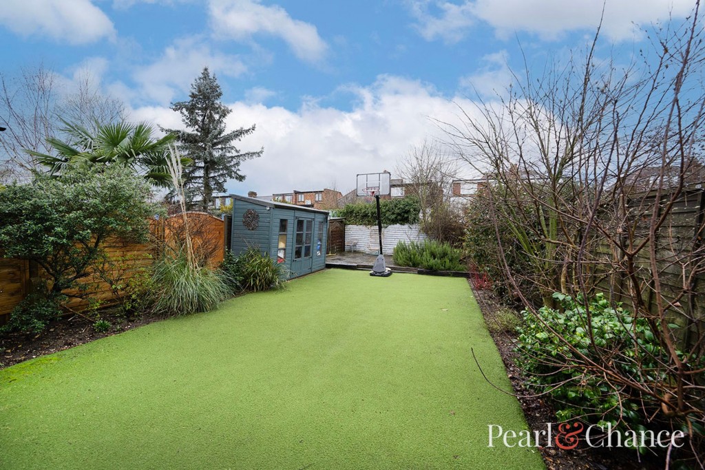 Golders Gardens, London, NW11