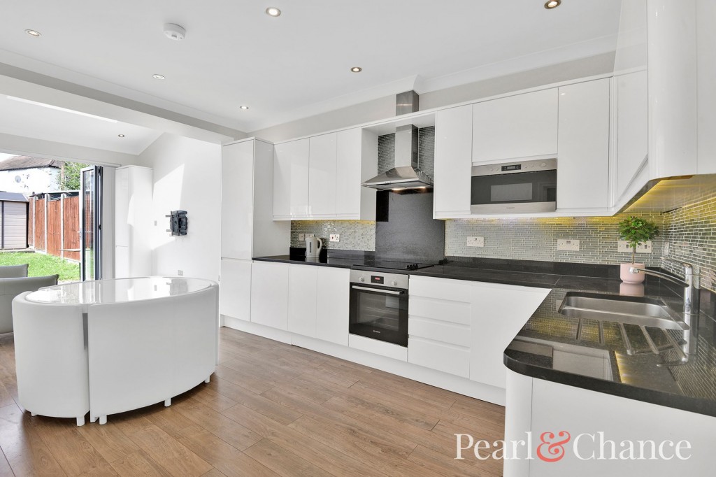 Golders Rise, London, NW4